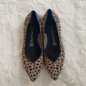 ROTHY'S THE POINT ANIMAL PRINT KNIT POINTED TOE FLATS SIZE 8